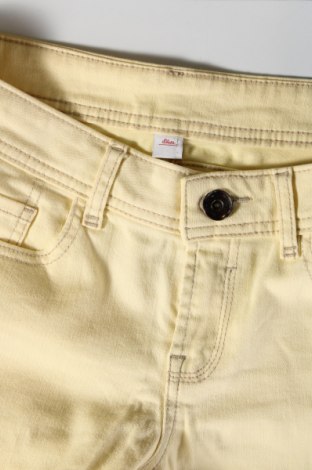 Дамски къс панталон S.Oliver, Размер M, Цвят Жълт, Цена 19,38 лв.