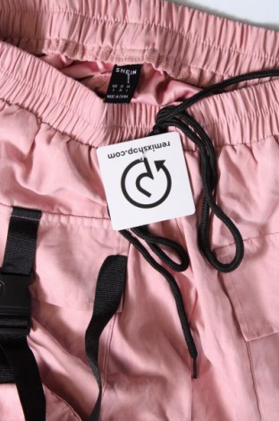 Γυναικείο κοντό παντελόνι SHEIN, Μέγεθος S, Χρώμα Ρόζ , Τιμή 11,75 €