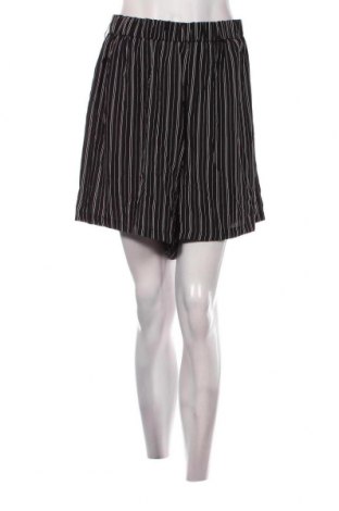 Дамски къс панталон SHEIN, Размер 3XL, Цвят Черен, Цена 11,40 лв.