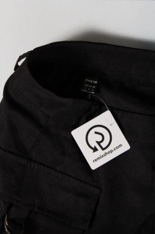 Pantaloni scurți de femei SHEIN, Mărime S, Culoare Negru, Preț 24,99 Lei