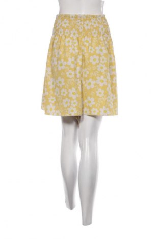 Γυναικείο κοντό παντελόνι SHEIN, Μέγεθος 4XL, Χρώμα Πολύχρωμο, Τιμή 7,05 €