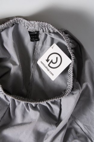 Γυναικείο κοντό παντελόνι SHEIN, Μέγεθος S, Χρώμα Πολύχρωμο, Τιμή 6,00 €
