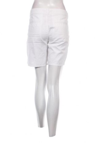Дамски къс панталон Terranova, Размер L, Цвят Бял, Цена 19,55 лв.