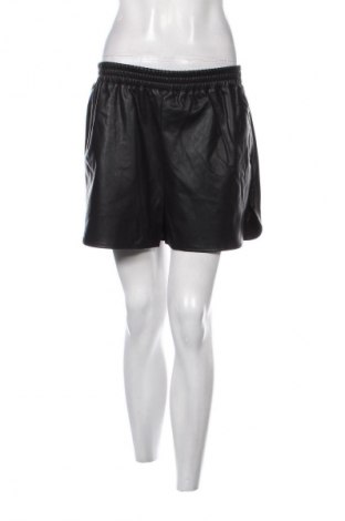 Γυναικείο κοντό παντελόνι Topshop, Μέγεθος M, Χρώμα Μαύρο, Τιμή 17,86 €
