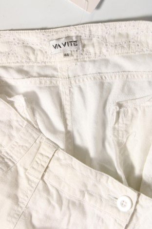 Pantaloni scurți de femei Vavite, Mărime XL, Culoare Alb, Preț 79,31 Lei