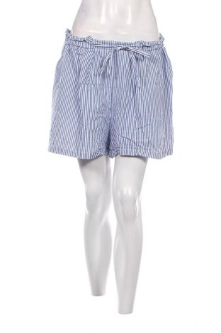 Дамски къс панталон Zara, Размер L, Цвят Многоцветен, Цена 20,00 лв.