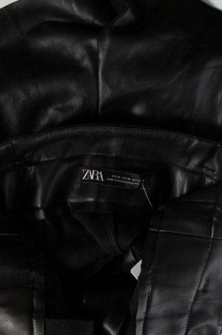 Pantaloni scurți de femei Zara, Mărime M, Culoare Negru, Preț 36,18 Lei