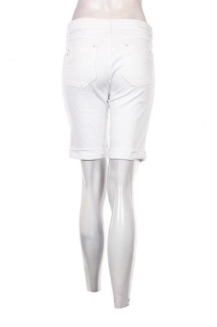 Γυναικείο κοντό παντελόνι Zero, Μέγεθος S, Χρώμα Λευκό, Τιμή 17,86 €