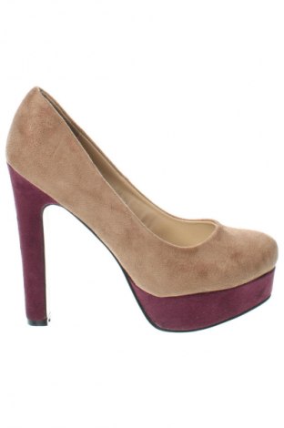 Дамски обувки Aisha, Размер 39, Цвят Бежов, Цена 26,40 лв.
