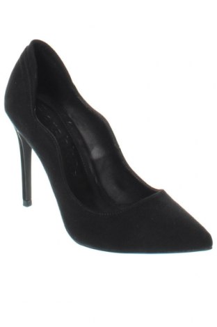 Дамски обувки Bershka, Размер 37, Цвят Черен, Цена 73,30 лв.