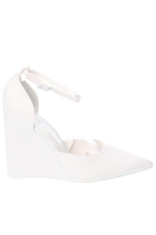 Γυναικεία παπούτσια Bershka, Μέγεθος 40, Χρώμα Λευκό, Τιμή 15,98 €