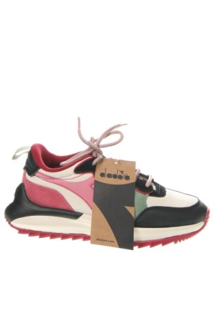 Дамски обувки Diadora, Размер 36, Цвят Многоцветен, Цена 111,65 лв.