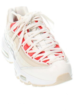 Дамски обувки Nike, Размер 38, Цвят Многоцветен, Цена 240,35 лв.