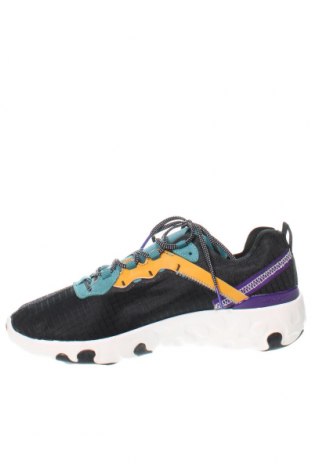 Дамски обувки Nike, Размер 39, Цвят Многоцветен, Цена 240,35 лв.