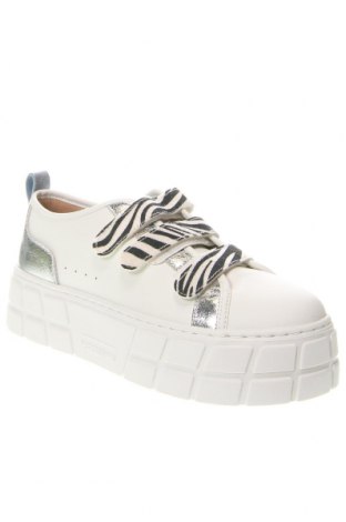 Дамски обувки Vanessa Wu, Размер 39, Цвят Бял, Цена 70,00 лв.