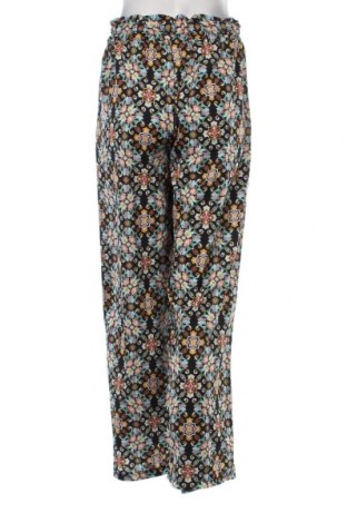 Pantaloni de femei, Mărime M, Culoare Multicolor, Preț 95,39 Lei