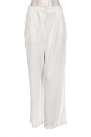 Damskie spodnie A Lot Less x About You, Rozmiar XL, Kolor Biały, Cena 249,49 zł