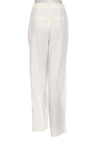 Γυναικείο παντελόνι A Lot Less x About You, Μέγεθος S, Χρώμα Λευκό, Τιμή 36,18 €