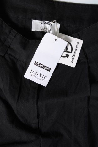 Γυναικείο παντελόνι ABOUT YOU x Iconic by Tatiana Kucharova, Μέγεθος S, Χρώμα Μαύρο, Τιμή 21,57 €