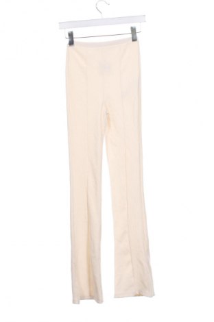 Дамски панталон Bershka, Размер XS, Цвят Екрю, Цена 13,05 лв.