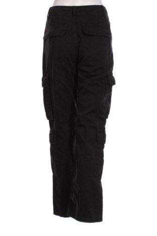 Γυναικείο παντελόνι Bershka, Μέγεθος S, Χρώμα Μαύρο, Τιμή 8,07 €
