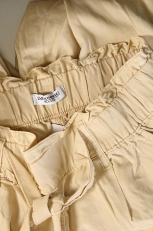 Γυναικείο παντελόνι Clockhouse, Μέγεθος M, Χρώμα  Μπέζ, Τιμή 8,07 €