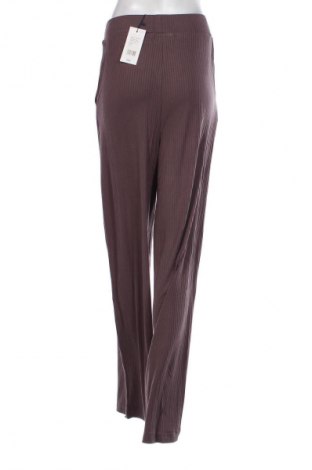 Γυναικείο παντελόνι FILA, Μέγεθος S, Χρώμα Βιολετί, Τιμή 35,16 €