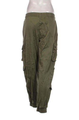 Дамски панталон Fb Sister, Размер M, Цвят Зелен, Цена 14,50 лв.
