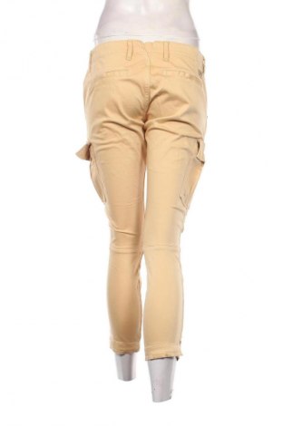 Дамски панталон G-Star Raw, Размер M, Цвят Бежов, Цена 88,55 лв.