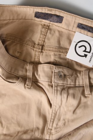 Дамски панталон Guess, Размер M, Цвят Бежов, Цена 45,00 лв.