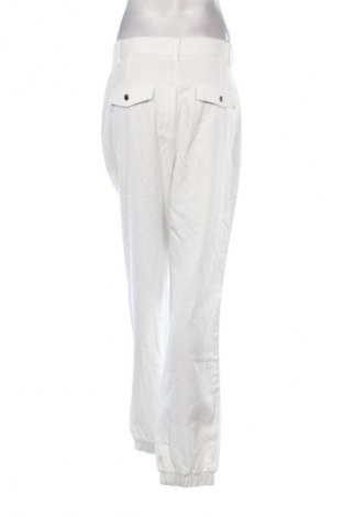 Γυναικείο παντελόνι Guido Maria Kretschmer for About You, Μέγεθος M, Χρώμα Λευκό, Τιμή 7,67 €