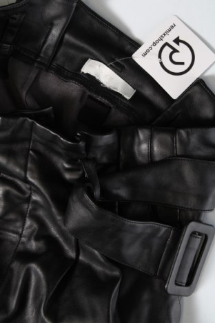 Pantaloni de femei H&M, Mărime S, Culoare Negru, Preț 47,70 Lei