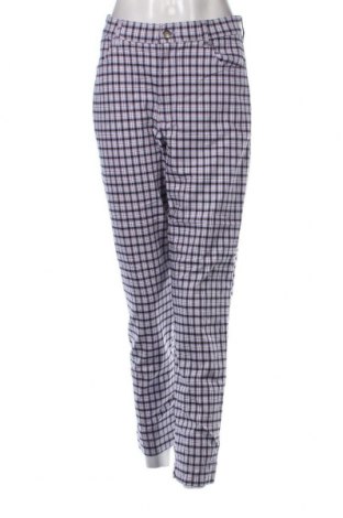 Pantaloni de femei Hollister, Mărime M, Culoare Multicolor, Preț 122,37 Lei