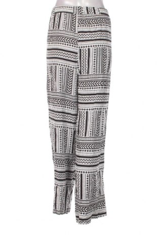 Γυναικείο παντελόνι Infinity Woman, Μέγεθος XL, Χρώμα Πολύχρωμο, Τιμή 9,87 €