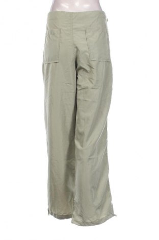 Дамски панталон Infinity Woman, Размер M, Цвят Зелен, Цена 20,70 лв.