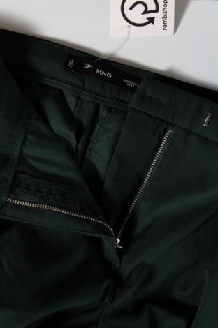 Γυναικείο παντελόνι Mango, Μέγεθος M, Χρώμα Πράσινο, Τιμή 10,54 €