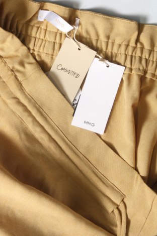 Дамски панталон Mango, Размер L, Цвят Жълт, Цена 77,00 лв.