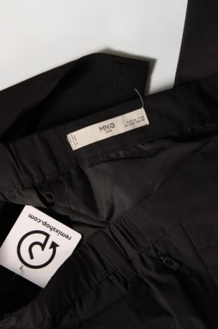 Γυναικείο παντελόνι Mango, Μέγεθος L, Χρώμα Μαύρο, Τιμή 17,86 €