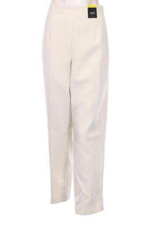 Дамски панталон Marks & Spencer, Размер XL, Цвят Бял, Цена 62,00 лв.