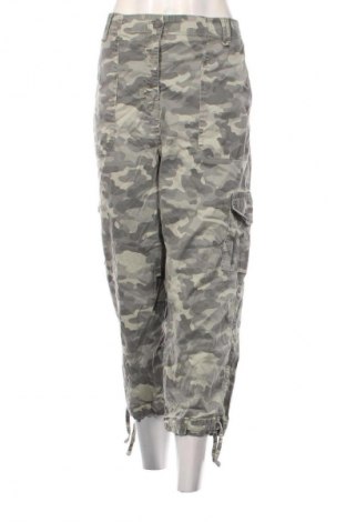 Дамски панталон Marks & Spencer, Размер L, Цвят Зелен, Цена 13,50 лв.