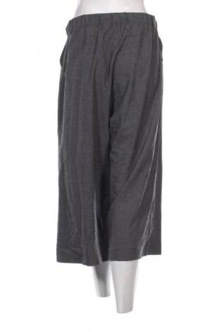 Дамски панталон Monki, Размер S, Цвят Сив, Цена 11,25 лв.