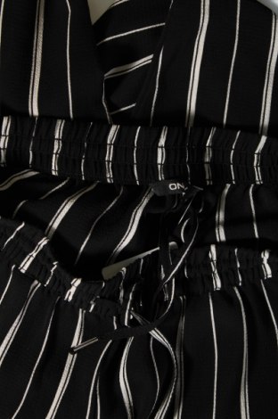 Γυναικείο παντελόνι ONLY, Μέγεθος S, Χρώμα Μαύρο, Τιμή 8,40 €