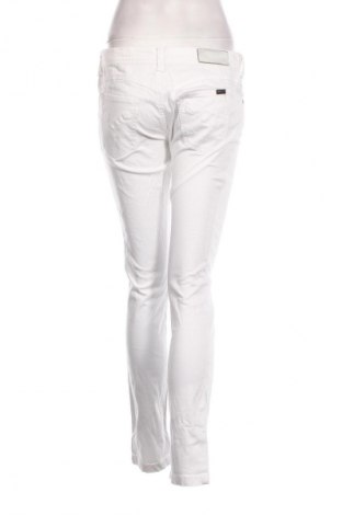 Дамски панталон ONLY, Размер M, Цвят Бял, Цена 8,91 лв.