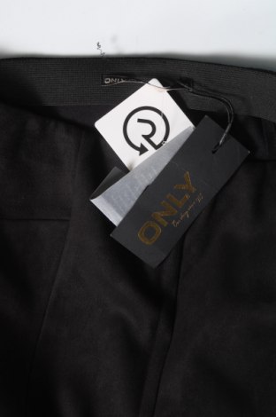 Дамски панталон ONLY, Размер M, Цвят Черен, Цена 27,90 лв.