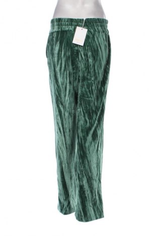 Pantaloni de femei ONLY, Mărime XXS, Culoare Verde, Preț 83,62 Lei