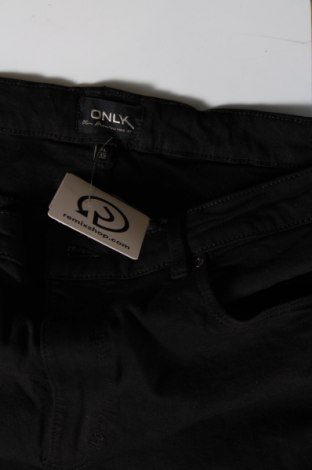 Дамски панталон ONLY, Размер XL, Цвят Черен, Цена 13,50 лв.
