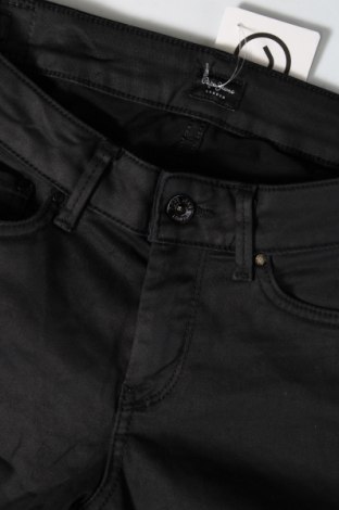 Pantaloni de femei Pepe Jeans, Mărime M, Culoare Negru, Preț 100,66 Lei