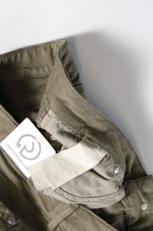 Дамски панталон Pepe Jeans, Размер XXL, Цвят Зелен, Цена 37,40 лв.