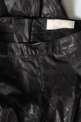 Дамски панталон Pieces, Размер S, Цвят Черен, Цена 10,80 лв.