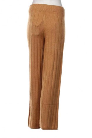 Pantaloni de femei Pieces, Mărime S, Culoare Bej, Preț 132,57 Lei